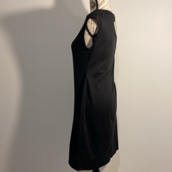 NINE WEST SCOOPNECK CAP-SLEEVE SHEATH DRESS - Picture 5 of 7